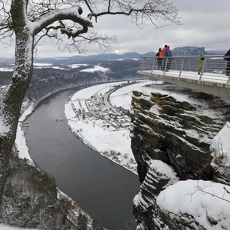 Vielstubenhaus - Marie 아파트 *